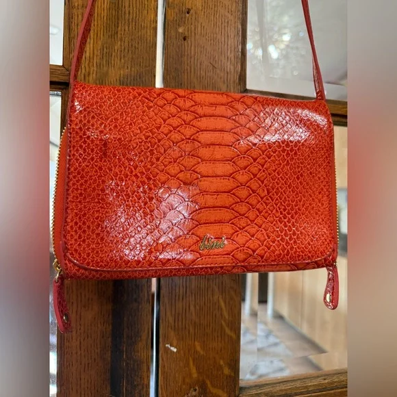 Orange Gianni Bini Textured Crossbody Bag. - Picture 8 of 8